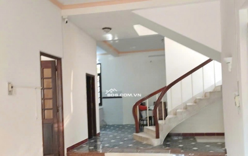 Chính chủ bán Biệt thự Hẽm Xe Hơi Bùi Văn Ba. Q7